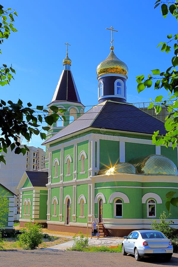 Церковь серафима саровского бул энтузиастов 1б фото