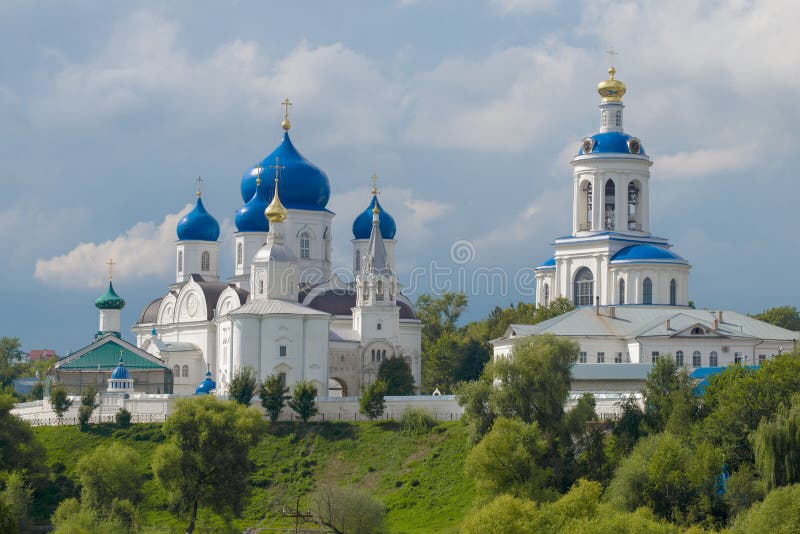 Тверь храм с синими куполами
