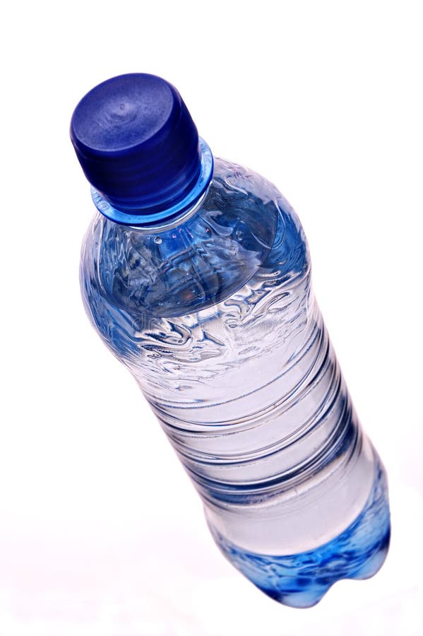 Замороженная бутылка воды