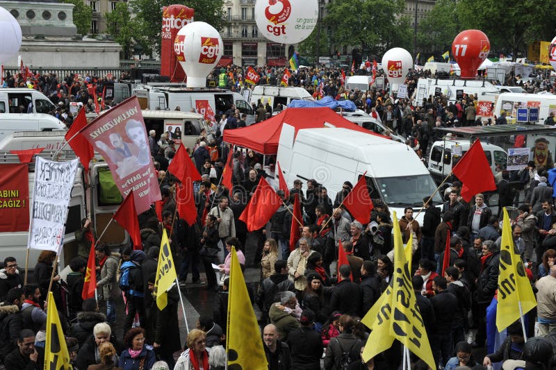 1 мая в турции. Первое мая Париж.