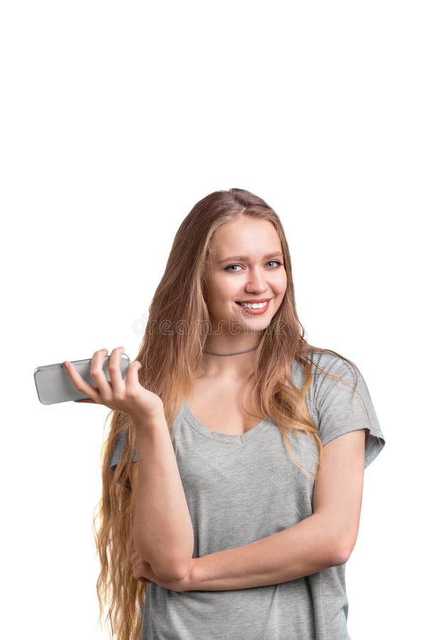 Парень поправляет волосы. Женщина привлекает мужчину. Красивая девушка смотрит вверх. Поправление прически жест. Почему девушки поправляют волосы.