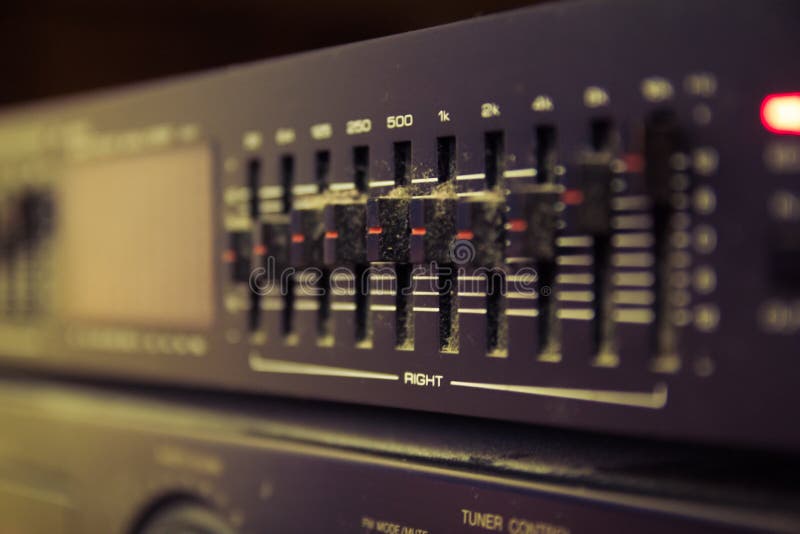 Graphic equalizer Graphic equalizer