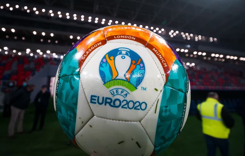 Мяч UEFA Euro 2020