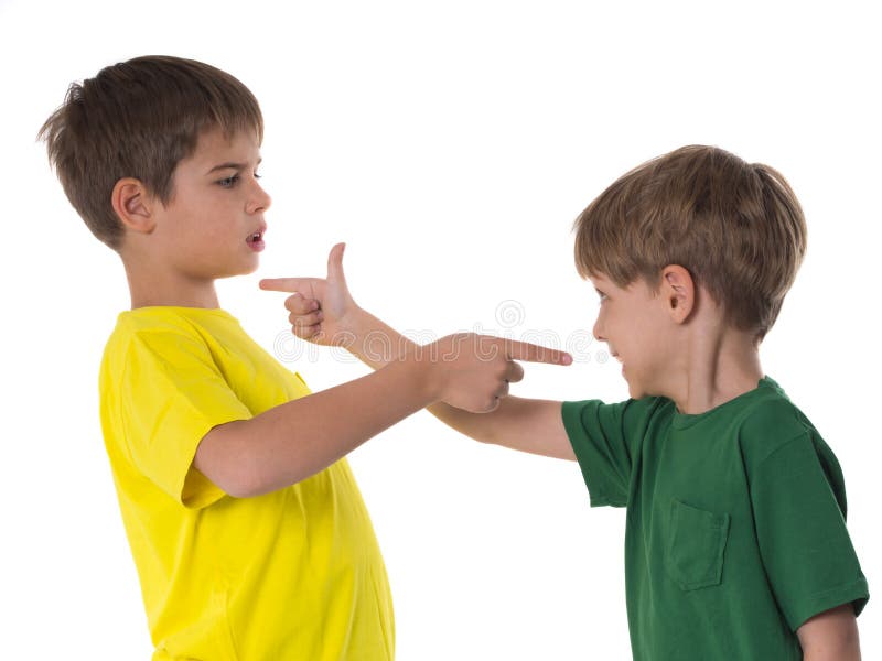 Игры между друзьями. Конфликт фото. Соперничество картинки для детей. Картинка спор между детьми. Мелкие братья спорят.