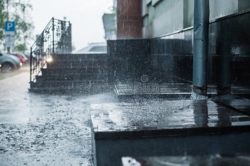 Кухня валерия сурская мебель черный дождь. Фон дождь. Rain m 2. Автополив и радуга. 30 летний дождик.