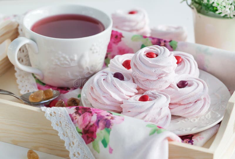 Чай с зефирками