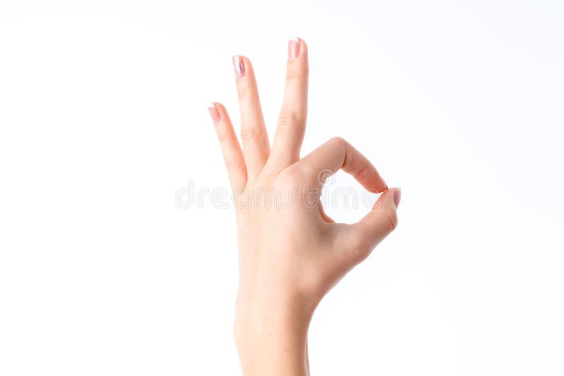 Красивые жесты руками. Женские пальцы рук. Рука с поднятым пальцем. Два пальца вверх женская рука.