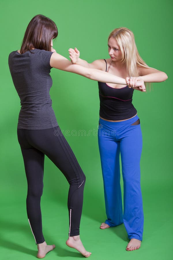 Женская самооборона groin Kick
