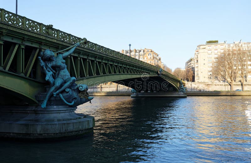Париж мост мирабо
