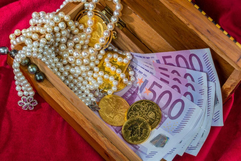 Роскошь золото богатство