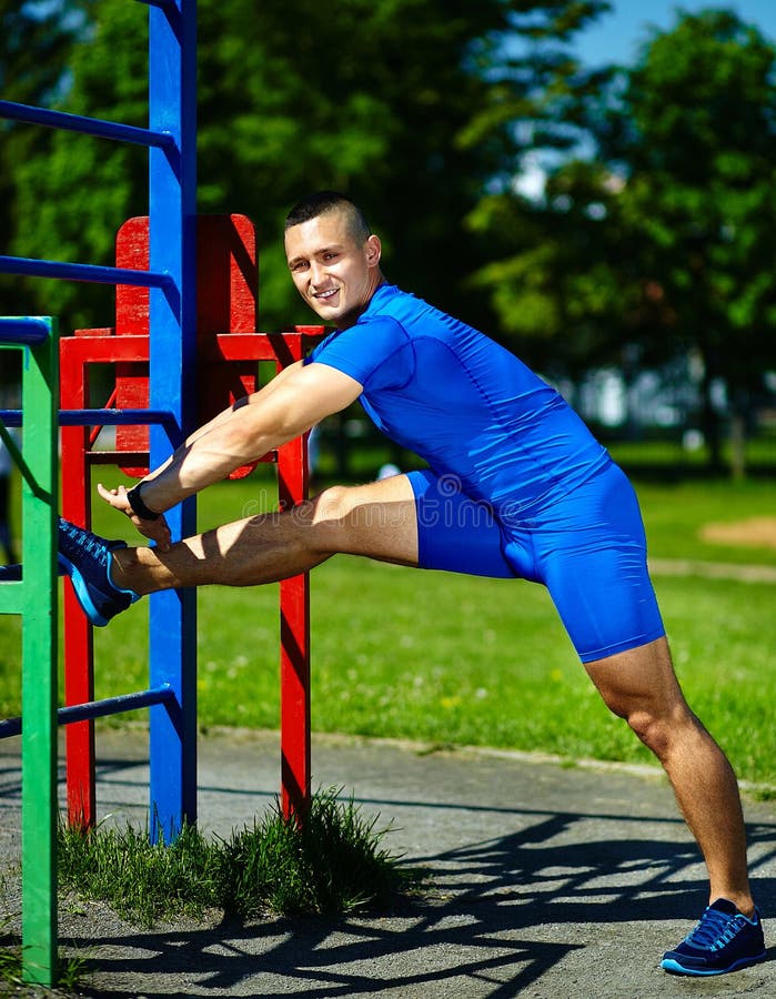 Спортсмен трудится