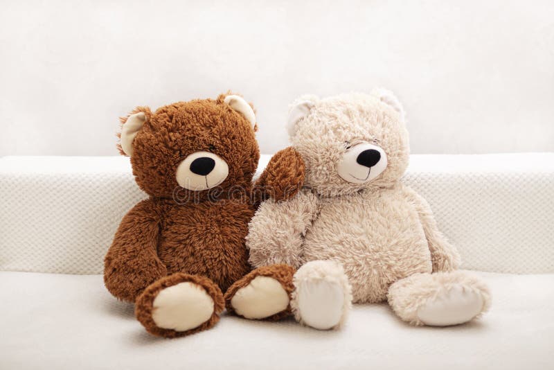 Белый и коричневый мишка. Белые и коричневые с мишками вещи и обои. Cute Bear Beige