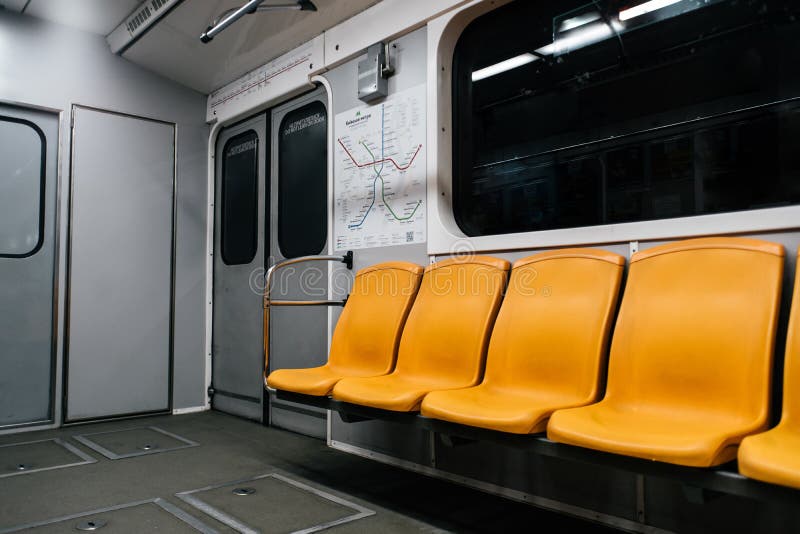 Сиденье в метро