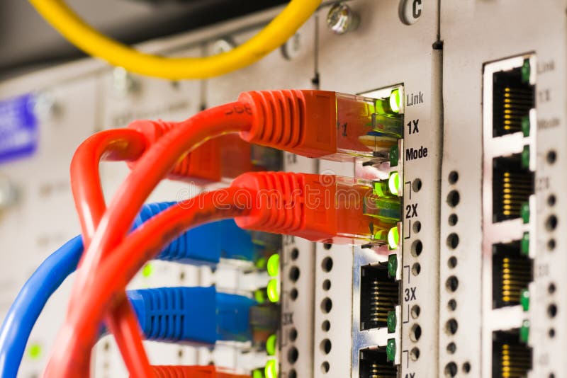 Сетевой кабель подключен неправильно. UTP кабель connect. UTP И сервера. USB Network Cable. PLC кабель.