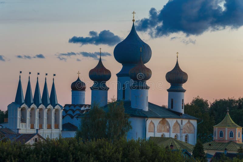Успенский собор Тихвин