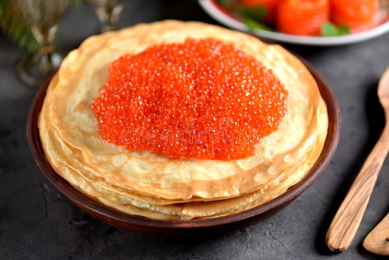 Блинчики с красной икрой