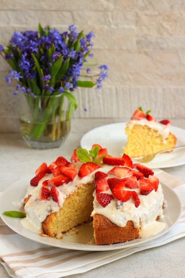 Тортик из хлебцев с клубникой