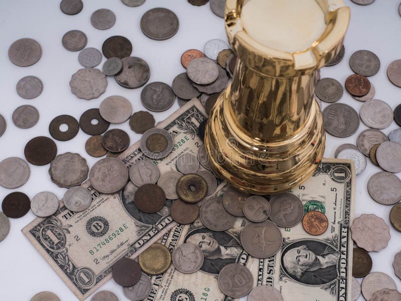hollister jewelry and coins