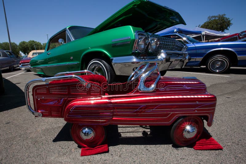 Low Rider / Classic Car Show Photos.