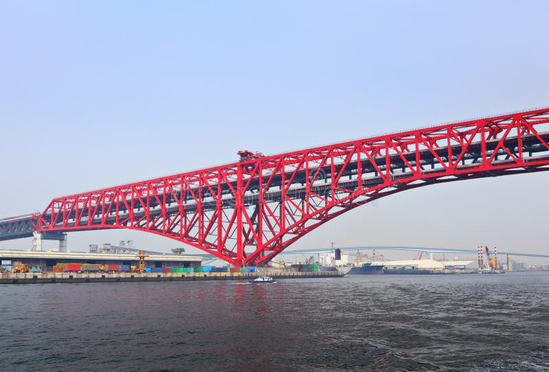 Сколько ушло металла на мост красный дракон. Мост красный дракон в Ханты-Мансийске. Красный мост в Токио. Мост красный дракон вечером. Осака мост.