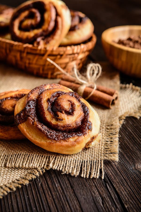 Улитки с какао и сахаром