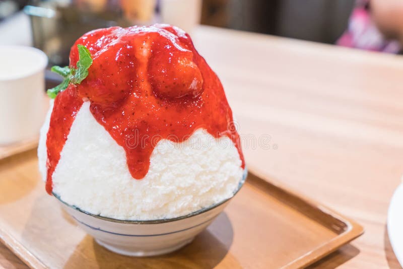 Strawberry Bingsu