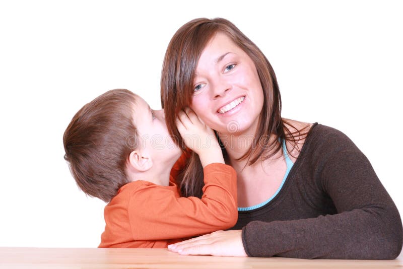 Мама лижет яйца. Ребенок выебал свою маму. Mother Whispering to daughter.