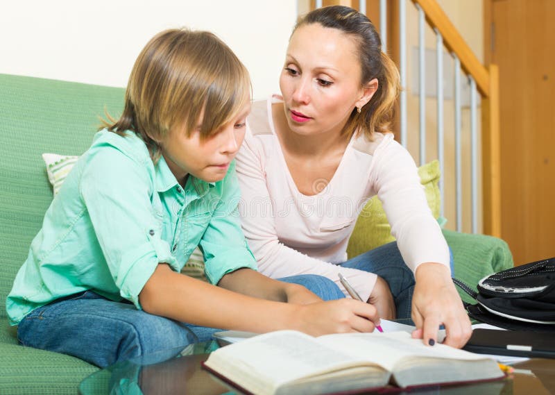 Mother serious talk with son. Mother son serious talk. Mother Home work. Домашнее подросток маме