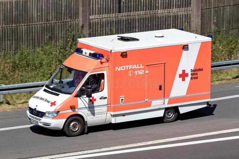 Машина скорой помощи в германии