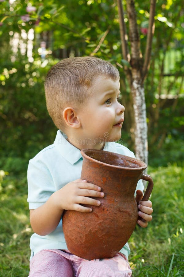Как вызвать молочко детям. Lactatele. Молоко фото. Кувшин. Кувшин для детей.