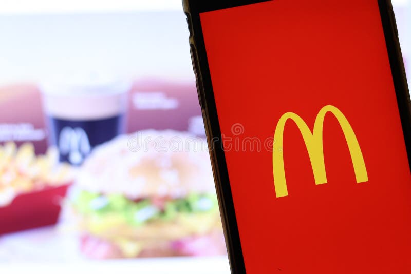 Eda Kofe Ogni I Sendvich Mcdonalds Redakcionnoe Izobrazhenie Izobrazhenie Naschityvayushej Kofe Delo 135495685