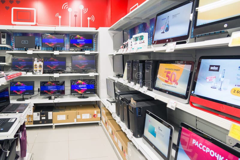 Какую электронику продавать. Магазин электроники. Розничный магазин электроники. Выкладка бытовой техники. Магазин техники.