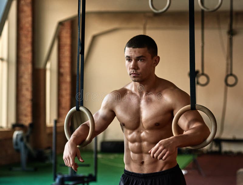 Юрий Титов гимнаст
