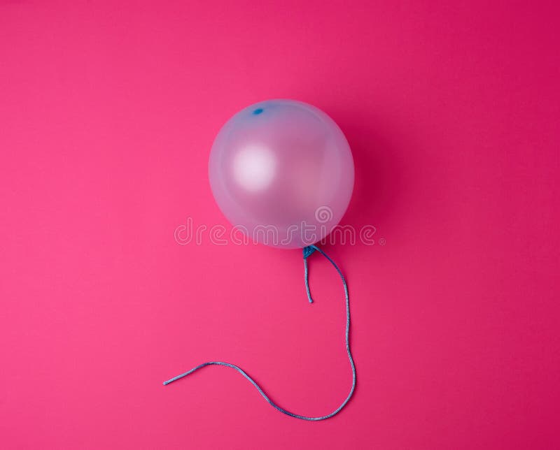 Воздушный резиновый шар надули и завязали. Воздушный шар резина красный. Первые воздушные каучуковые шарики. Шарик надутый и сдутый рисунок.