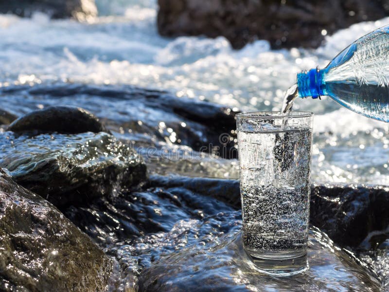 Природная вода. Источник воды. Минеральные воды источники. Пресная вода.