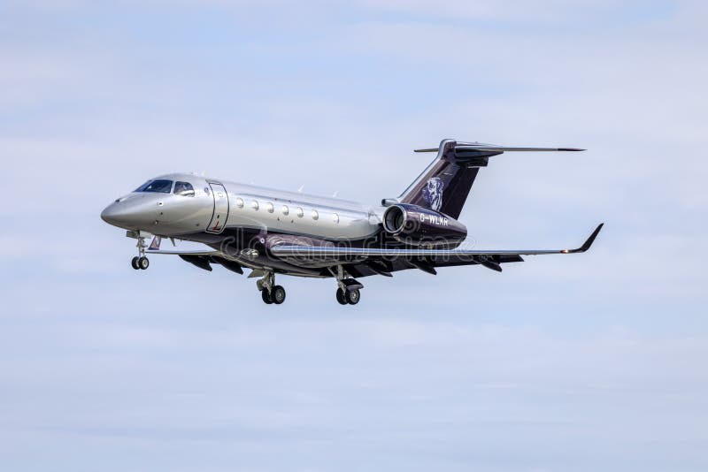 Частный Самолет Embraer Lineage 1000E San Diego Редакционное.