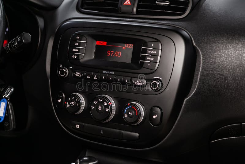 Как снять магнитолу киа соул Заменена штатная магнитола. KIA Soul (1G), 1,6 л, 2013 года автозвук DRIVE2