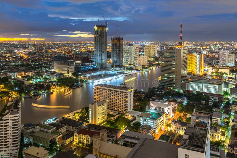 Бангкок октябрь. River City Bangkok. Chao Phraya River фото. Bangkok City Downtown.