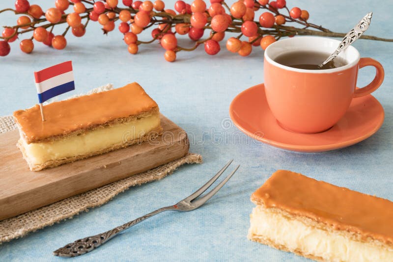 Чай с голландскими вафлями