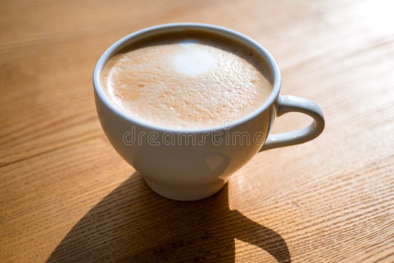 Caffe americano with Milk foto. Белый попить