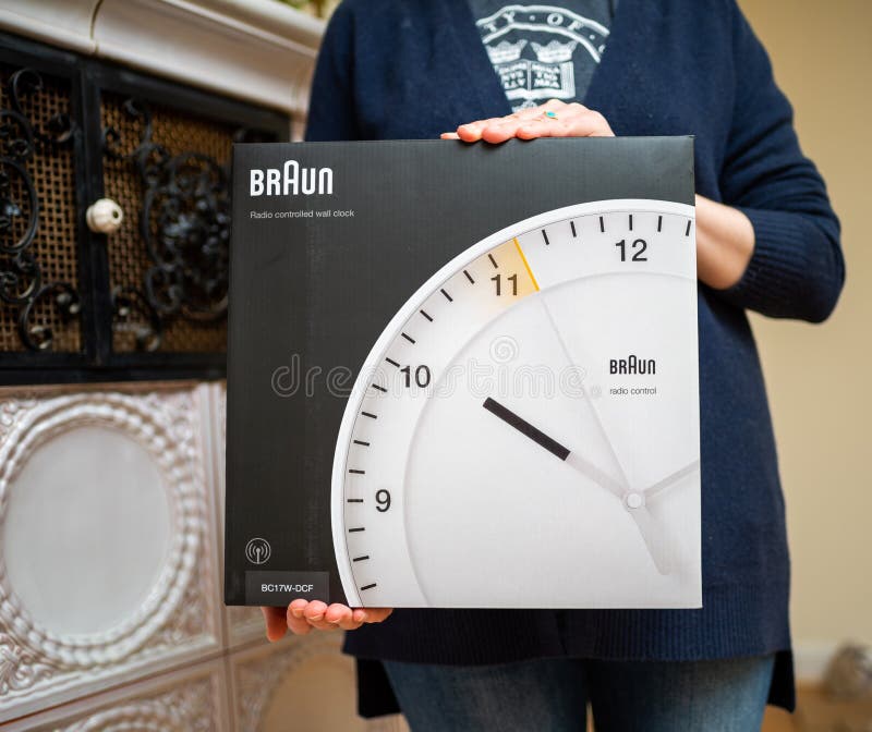 Время с точностью до половины. DCF Radio Wall Clock.