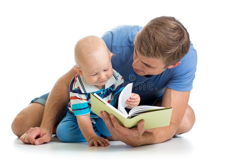 Папа мальчика книга. Мальчик читает книгу с папой. Белый фон папа читает книгу. Папа читает книгу мальчику картинка для детей. Папа читает сыну.