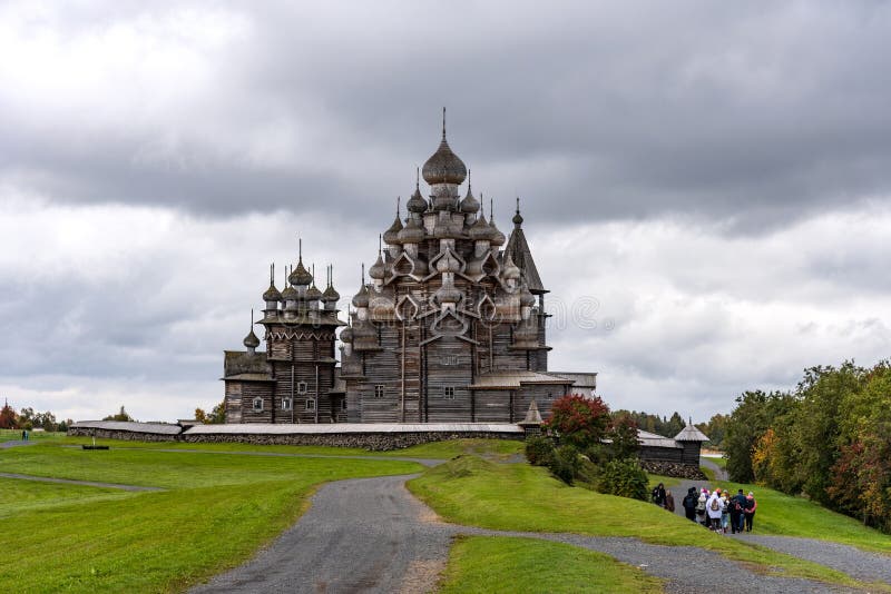 Погост Кижи колокольня