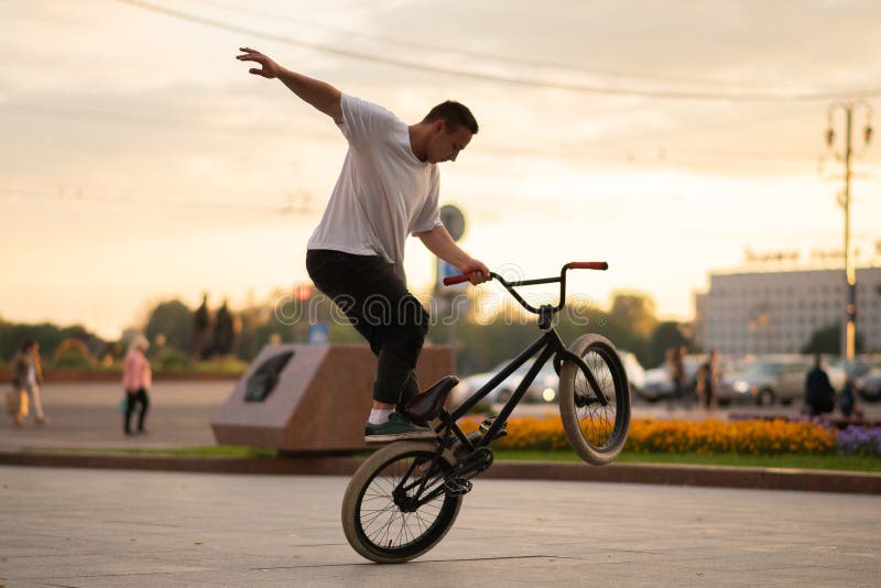 Quad трюки на BMX