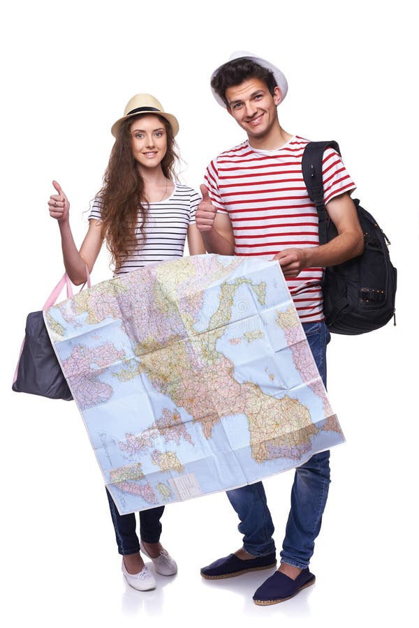 Туристы с картой
