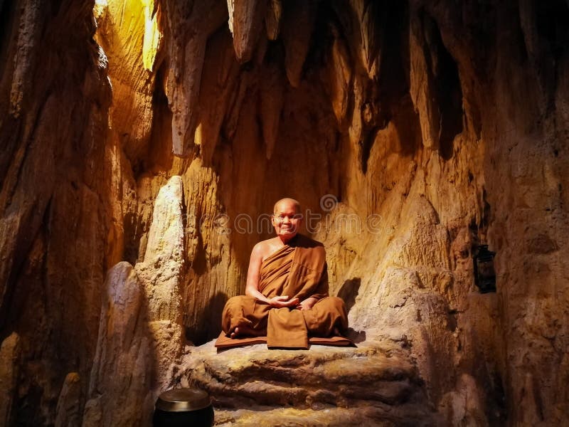 Монах из the Cave