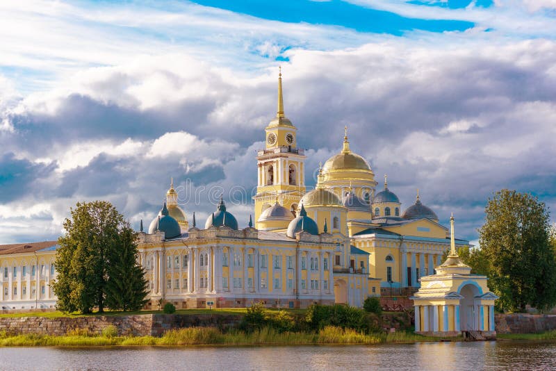 Нило город