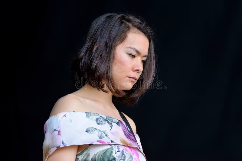 Mitski Miyawaki. Mitski альбом. Mitski фото. Mitski обложка. Why you didn t stop me mitski