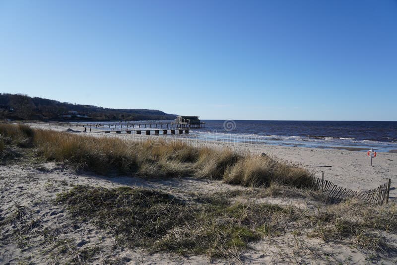 На пляжах швеции