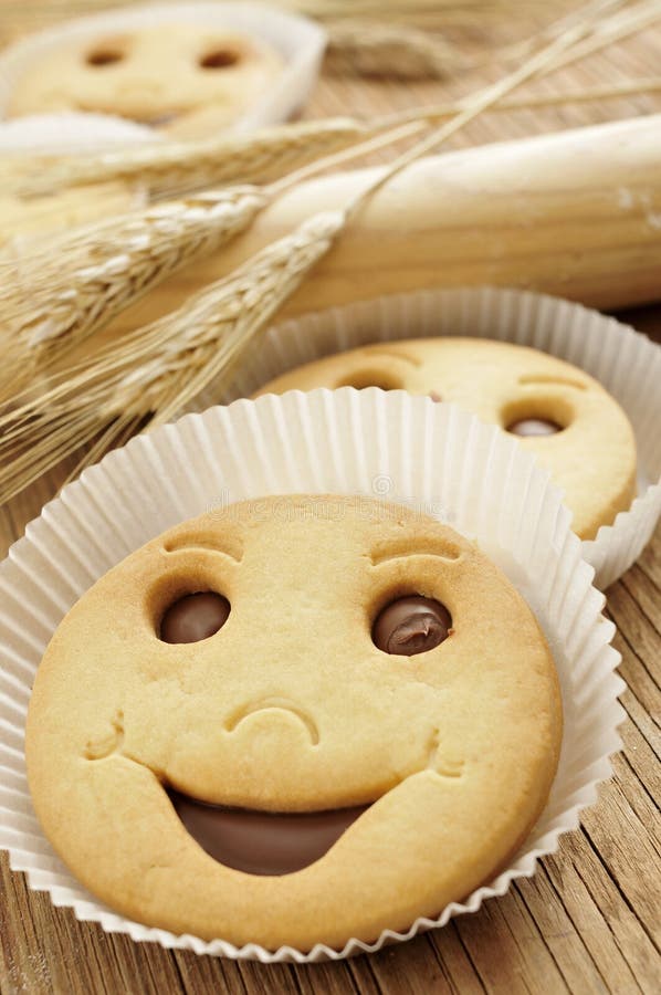 Печеньки с рожицами